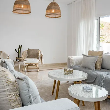 Pa18- Stunning Flat, Gym, Indoor And Outdoor Pool Apartment Estepona