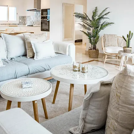 Pa18- Stunning Flat, Gym, Indoor And Outdoor Pool Apartment