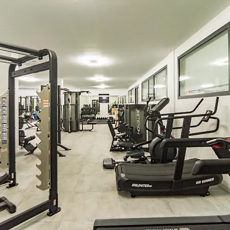 Apartment Pa18- Stunning Flat, Gym, Indoor And Outdoor Pool *