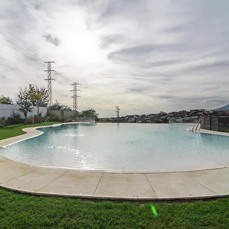 Pa18- Stunning Flat, Gym, Indoor And Outdoor Pool Apartment